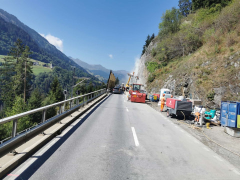 b2ap3_thumbnail_beckerreisen-schweiz2026-andermatt2 Mit Bus und Bahn durch die Schweizer Bergwelt - Reisejournal