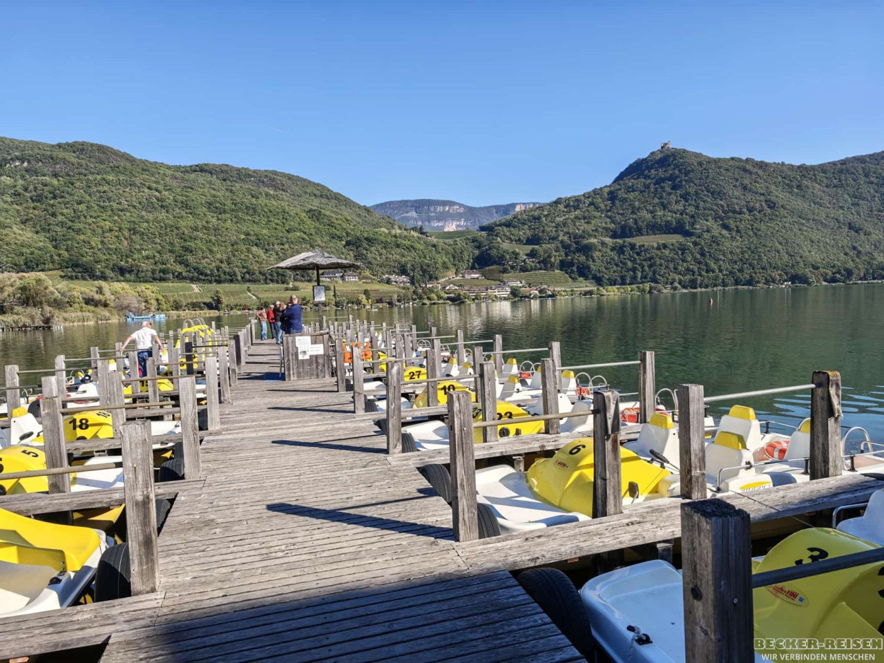 b2ap3_large_kalterer-see-steg F&uuml;nf Tage S&uuml;dtirol: Dolomitenblicke, Bozen und Sonne am Kalterer See - Reisejournal