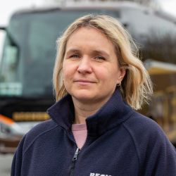 frau-becker-junior-ba2a5af9 Becker-Reisen | &Uuml;ber uns